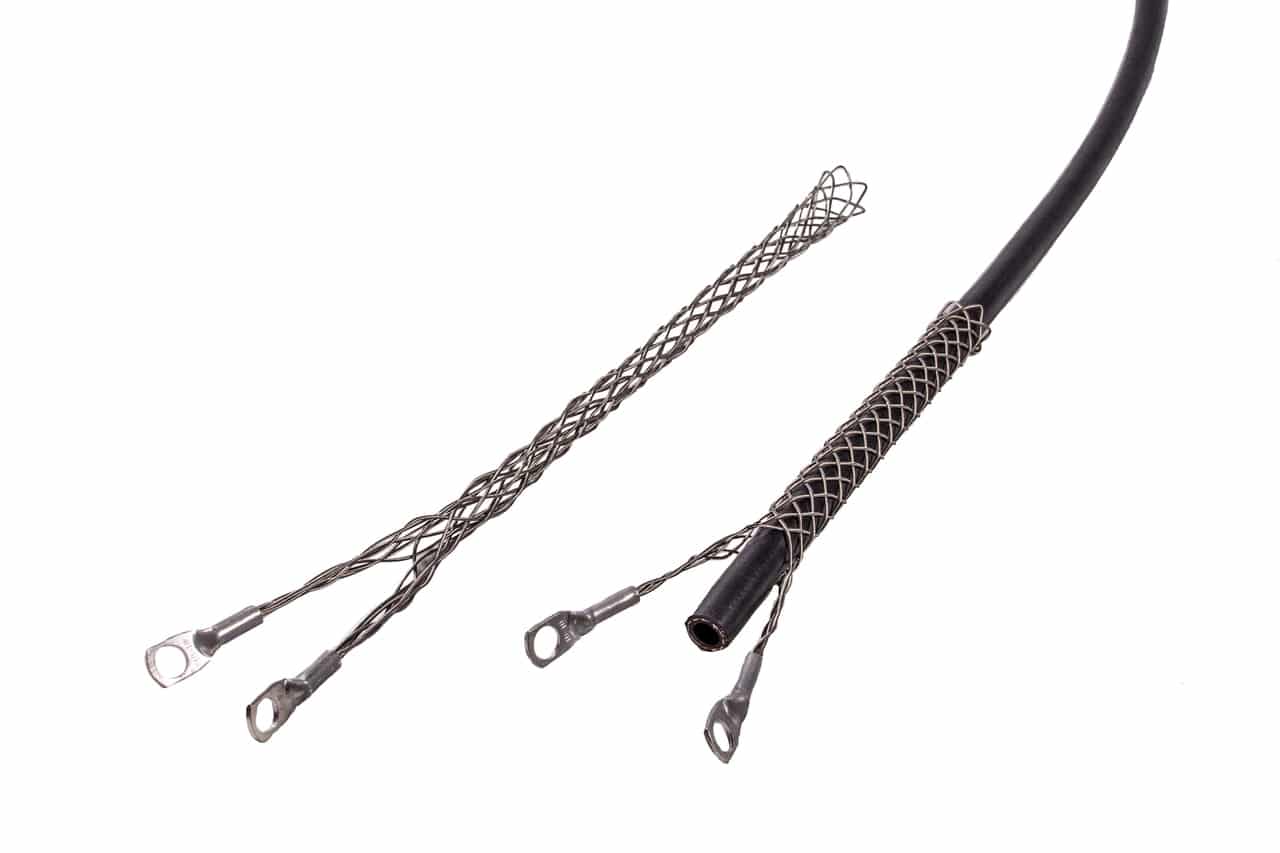 3/8 HOSE STRAIN RELIEF, FOR HOSE DIAM .50 - .70  END HOLE IS 3/8